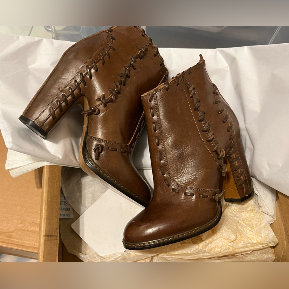 Brand New!! Maison Margiela Brown Leather Women's Ankle Boots